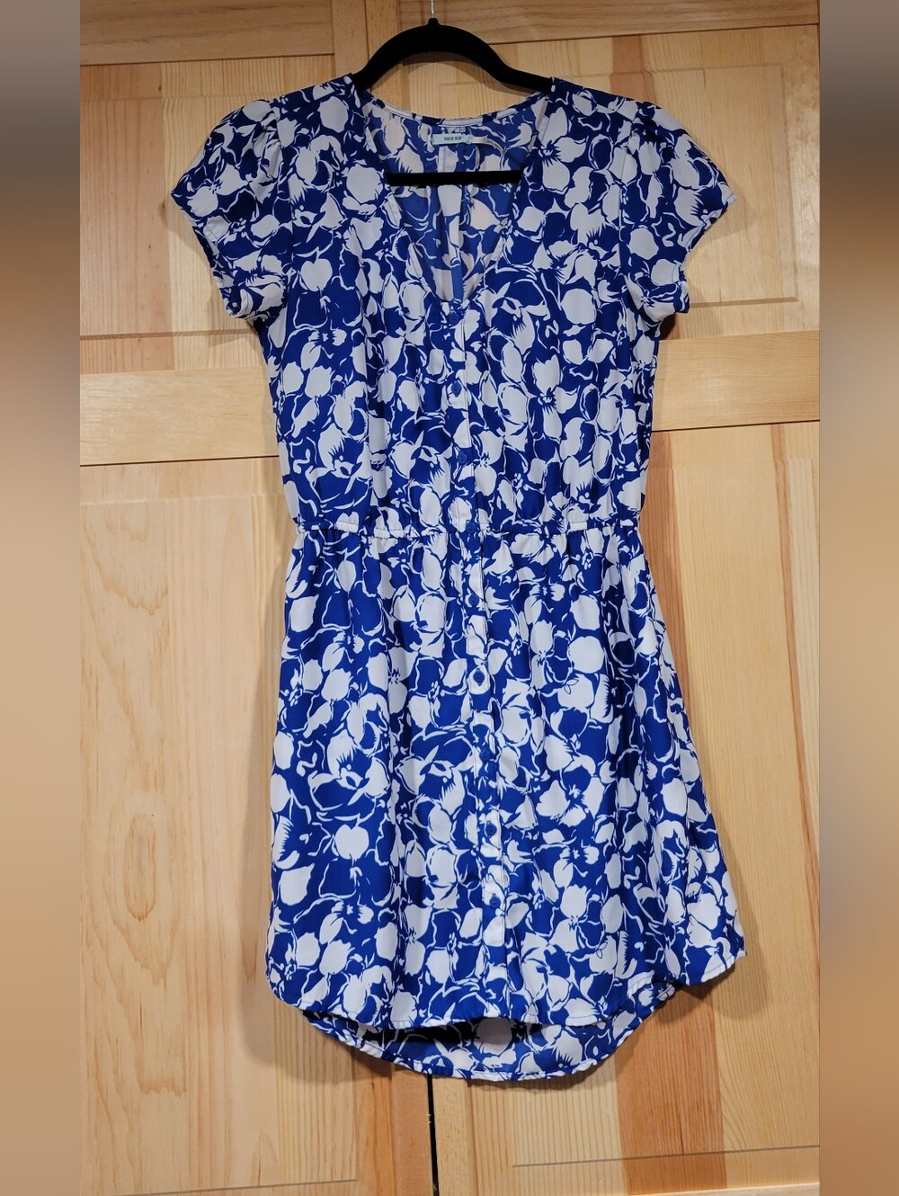 Kimchi Blue Blue and White Floral Short Sleeve Dress